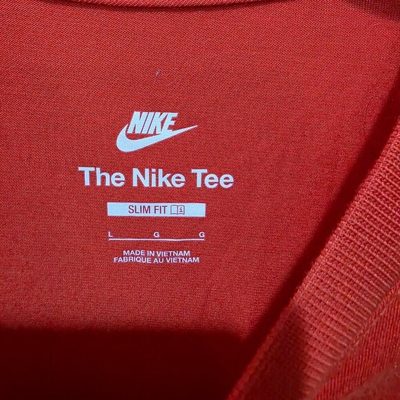 Nike Women’s Orange Crop Top L | Slim Fit Athletic Tee | Activewear Workout - Picture 3 of 7